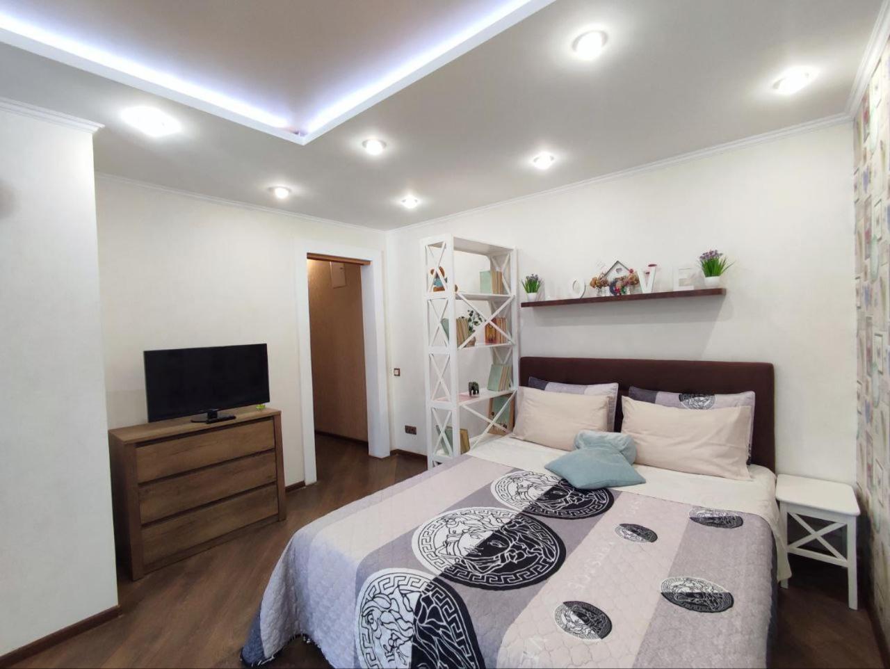 Бирюзовый Стиль Cernihiv Exterior foto